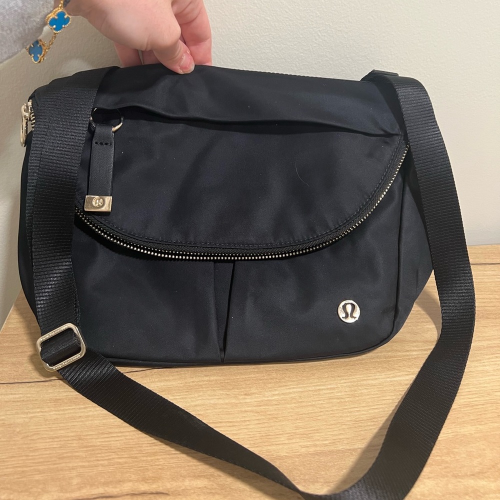 Lululemon crossbody